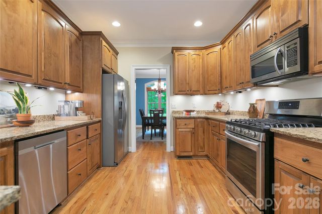 72 Tludatsi Court, Brevard, NC 28712