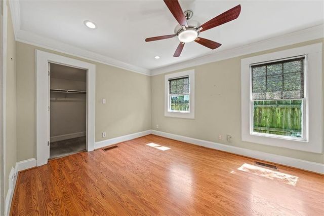 2220 Newnan Street, East Point, GA 30344