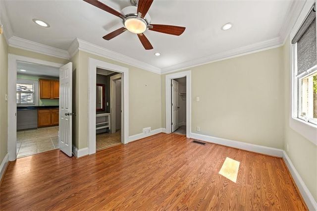 2220 Newnan Street, East Point, GA 30344