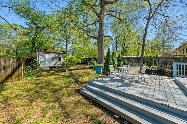 2220 Newnan Street, East Point, GA 30344