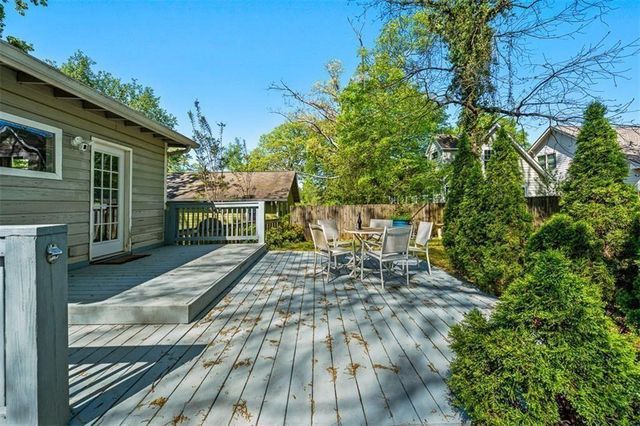 2220 Newnan Street, East Point, GA 30344