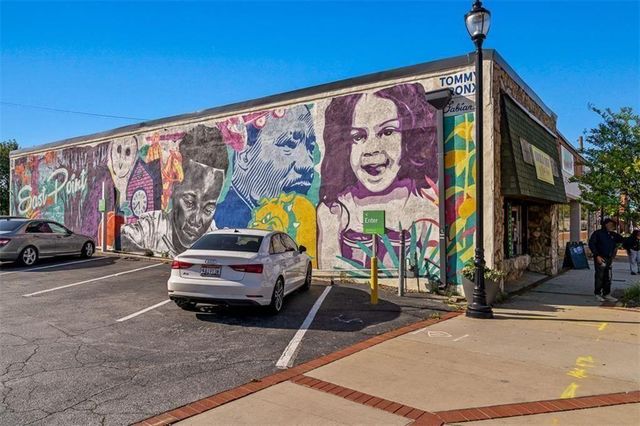 2220 Newnan Street, East Point, GA 30344