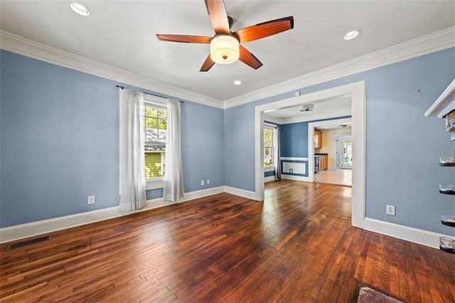 2220 Newnan Street, East Point, GA 30344