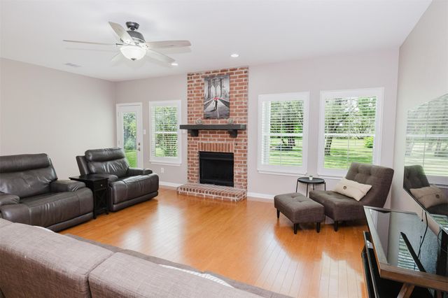 121 Lakewood TRL, Leander, TX 78641