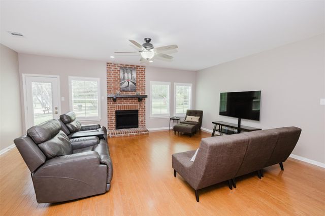 121 Lakewood TRL, Leander, TX 78641