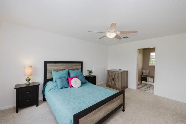 121 Lakewood TRL, Leander, TX 78641