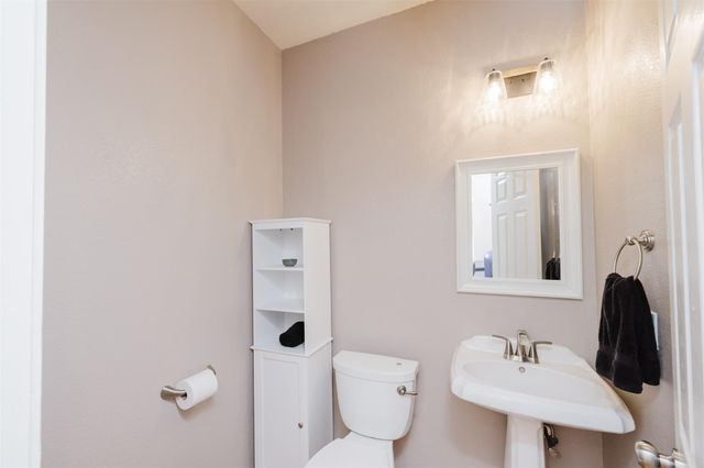 121 Lakewood TRL, Leander, TX 78641