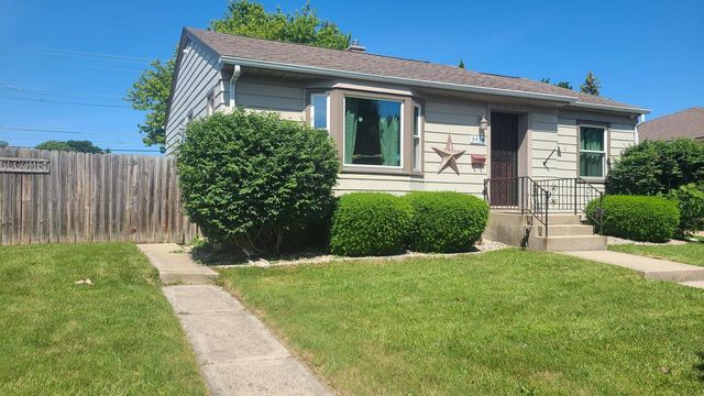 3434 1st AVENUE, Racine, WI 53402