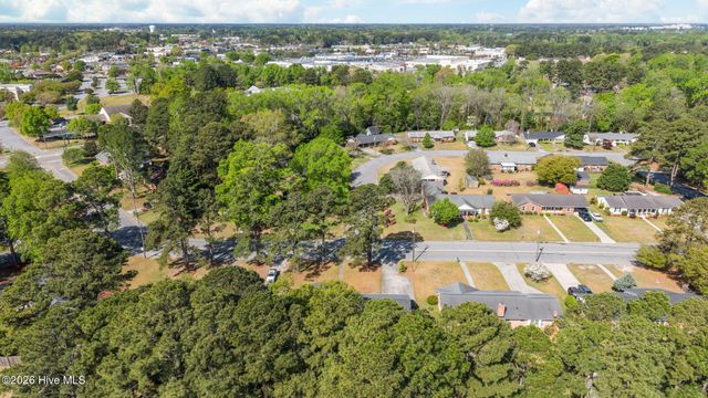 3007 S Elm Street, Greenville, NC 27858