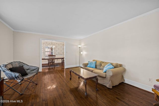 3007 S Elm Street, Greenville, NC 27858