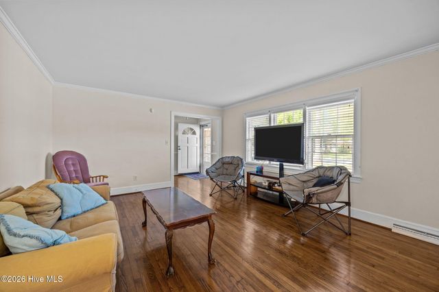 3007 S Elm Street, Greenville, NC 27858