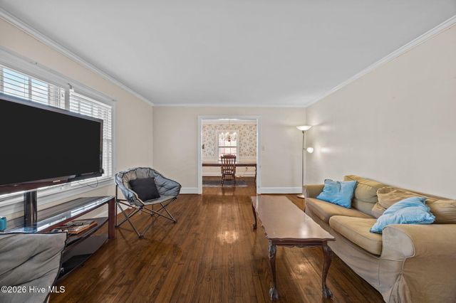 3007 S Elm Street, Greenville, NC 27858