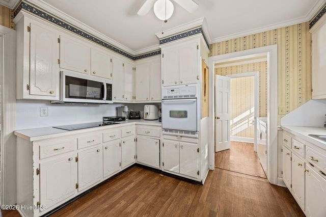 3007 S Elm Street, Greenville, NC 27858