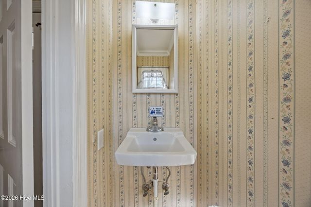 3007 S Elm Street, Greenville, NC 27858