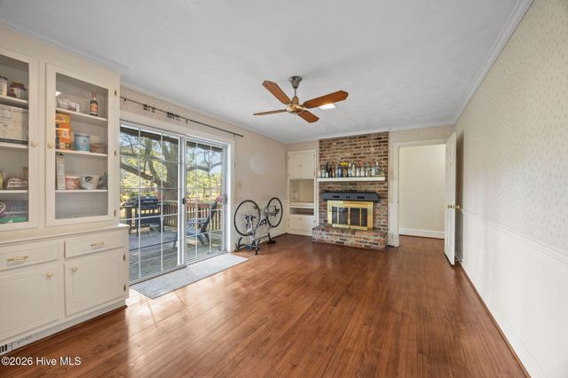 3007 S Elm Street, Greenville, NC 27858