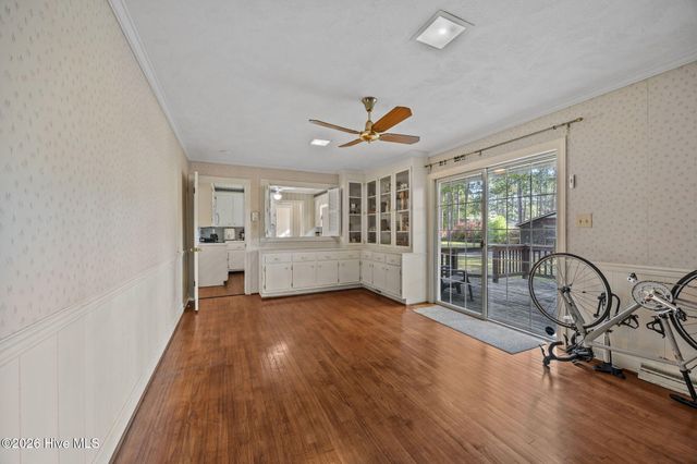 3007 S Elm Street, Greenville, NC 27858