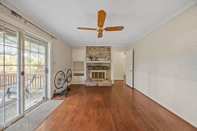 3007 S Elm Street, Greenville, NC 27858