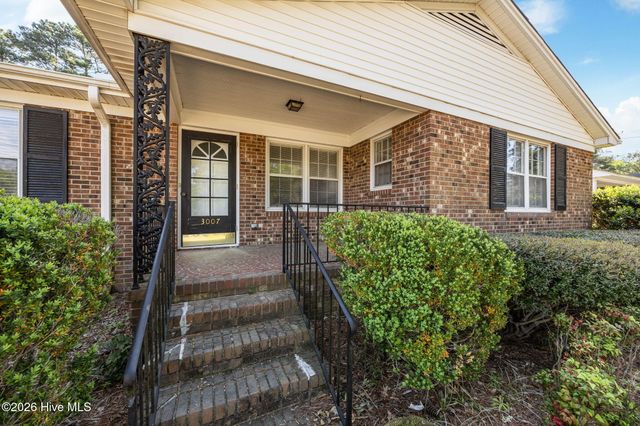 3007 S Elm Street, Greenville, NC 27858