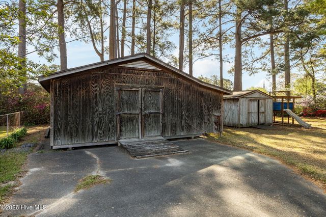 3007 S Elm Street, Greenville, NC 27858