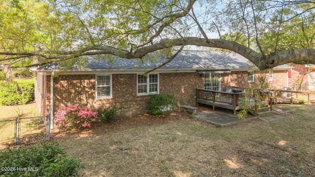 3007 S Elm Street, Greenville, NC 27858