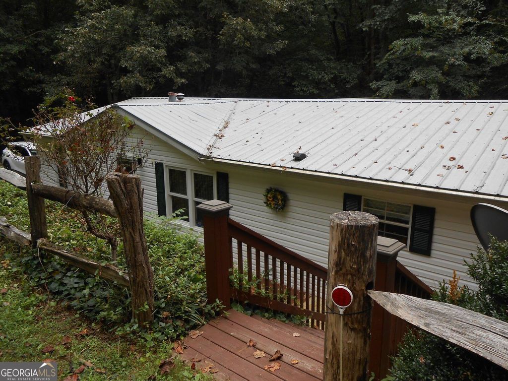 840 JOE DAVIS Road, Tiger, GA 30576 — photo 4