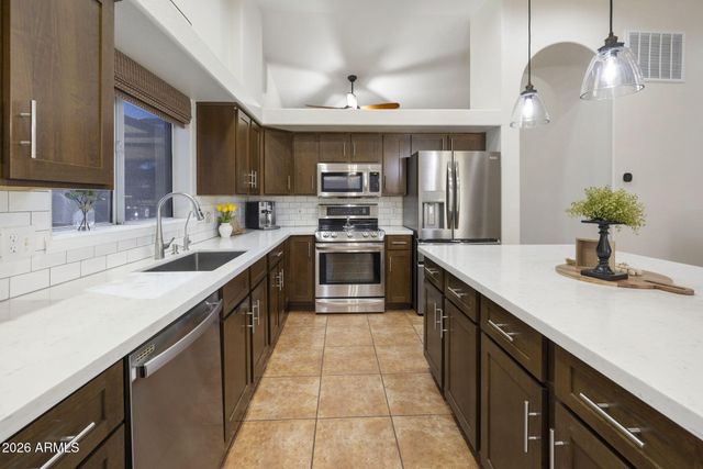 1257 S Palm Street, Gilbert, AZ 85296