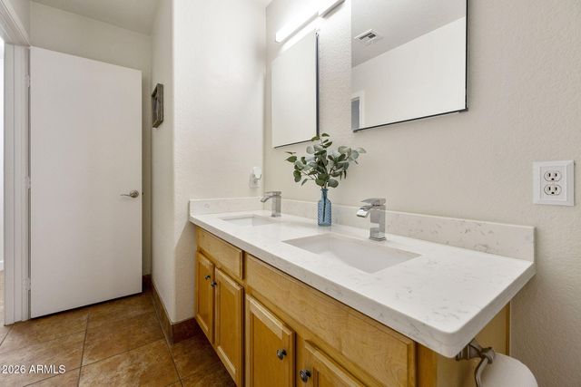 1257 S Palm Street, Gilbert, AZ 85296