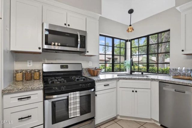 3720 Via Pacifica Walk, Oxnard, CA 93035