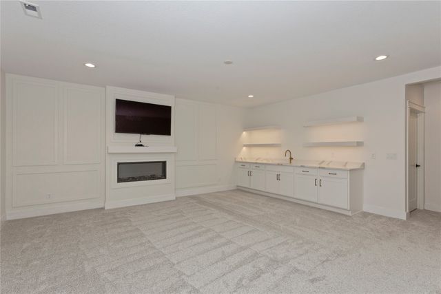 695 Morning Star Court, Waukee, IA 50263