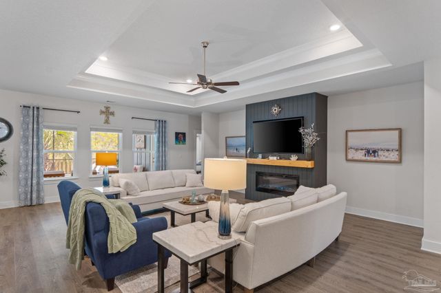 1500 Ballyhoo Dr, Gulf Breeze, FL 32563