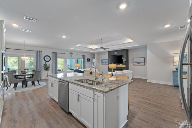 1500 Ballyhoo Dr, Gulf Breeze, FL 32563