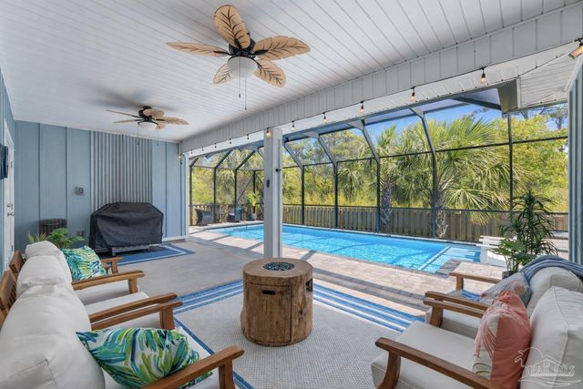 1500 Ballyhoo Dr, Gulf Breeze, FL 32563