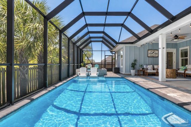 1500 Ballyhoo Dr, Gulf Breeze, FL 32563