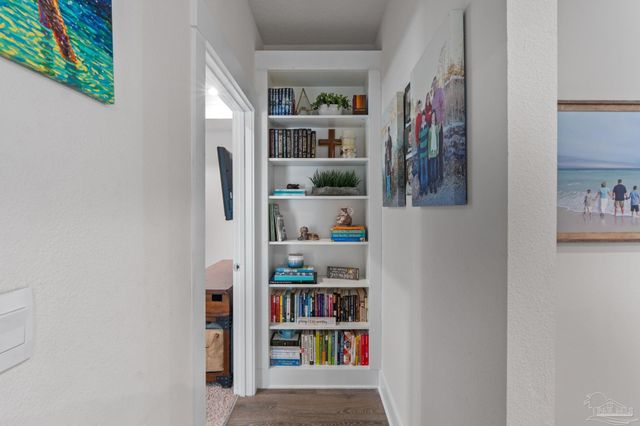 1500 Ballyhoo Dr, Gulf Breeze, FL 32563