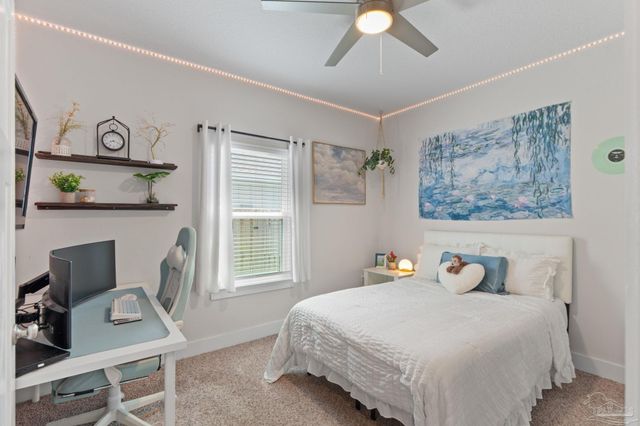 1500 Ballyhoo Dr, Gulf Breeze, FL 32563