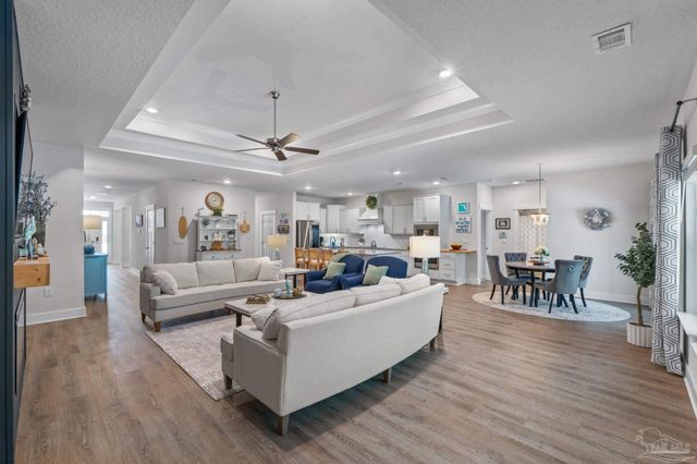 1500 Ballyhoo Dr, Gulf Breeze, FL 32563