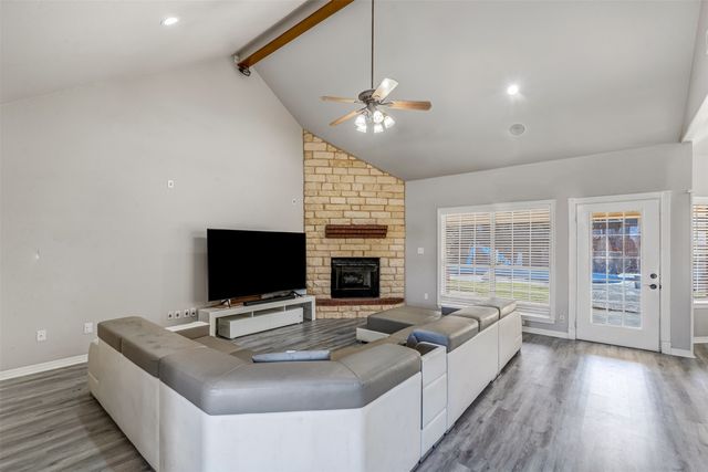 1466 Oakwood Drive, Stephenville, TX 76401