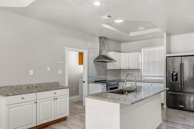 1466 Oakwood Drive, Stephenville, TX 76401