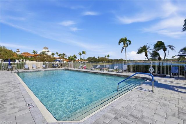 3614 El Segundo CT, Naples, FL 34109