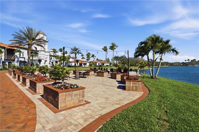 3614 El Segundo CT, Naples, FL 34109