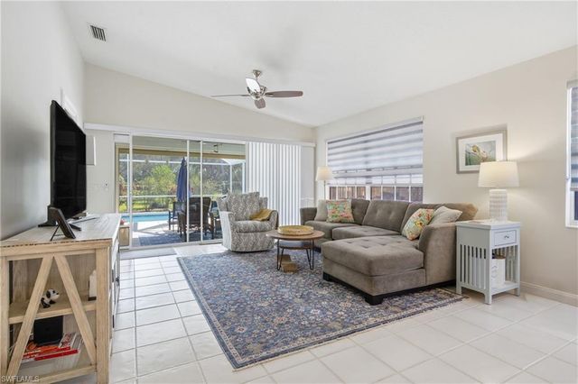 3614 El Segundo CT, Naples, FL 34109