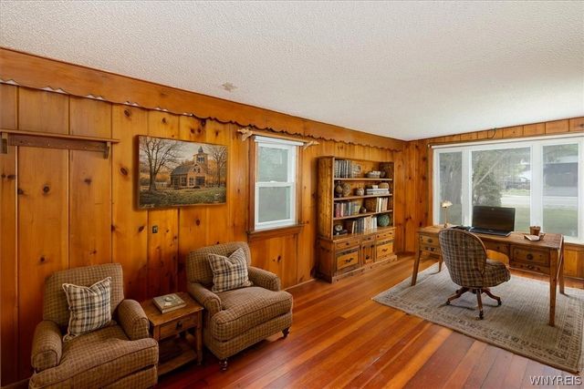 6168 Mckinley Parkway, Hamburg, NY 14075