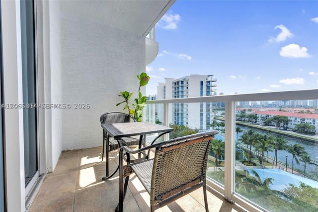 3030 NE 188th St 603, Aventura, FL 33180