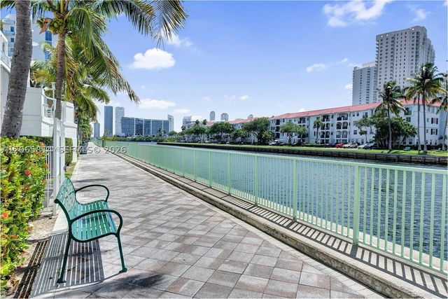 3030 NE 188th St 603, Aventura, FL 33180