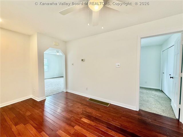 35 Ohio Avenue, Charleston, WV 25302