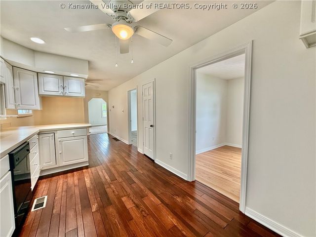35 Ohio Avenue, Charleston, WV 25302