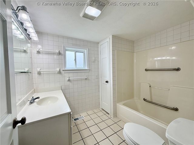 35 Ohio Avenue, Charleston, WV 25302