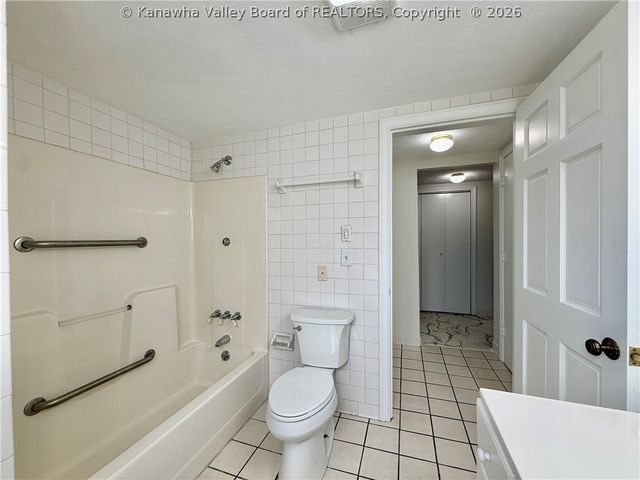 35 Ohio Avenue, Charleston, WV 25302