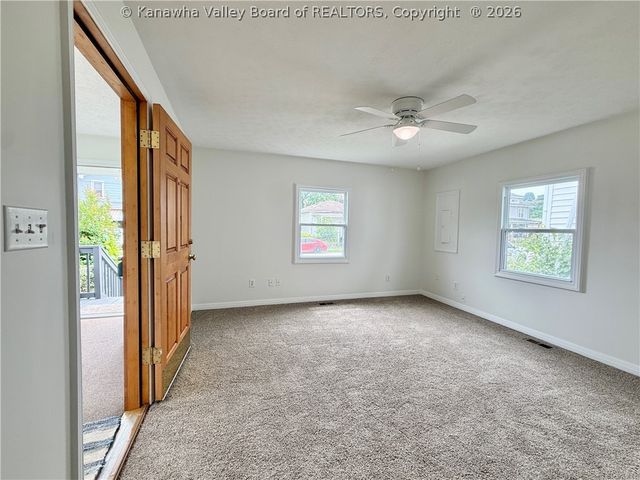35 Ohio Avenue, Charleston, WV 25302