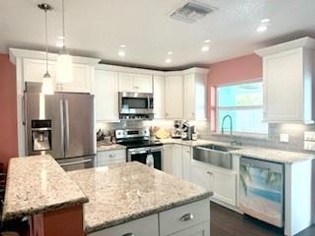 8867 SE Rigdon Way, Hobe Sound, FL 33455